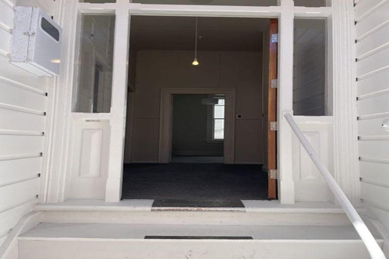 Photo of property in 50 Ellice Street, Mount Victoria, Wellington, 6011