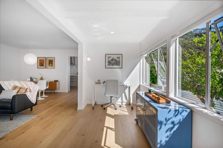 Photo of property in 217 Motutara Road, Muriwai, Waimauku, 0881