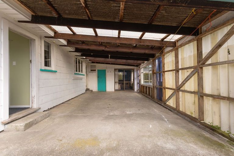 Photo of property in 76 Harihari Tship Road, Harihari, 7884