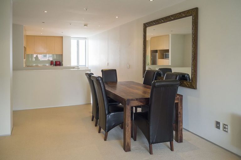 Photo of property in Sanctum Apartment, 10 Ebor Street, Te Aro, Wellington, 6011