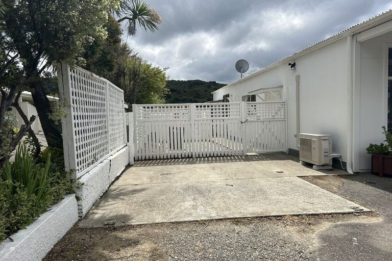 Photo of property in 151a Waikawa Road, Picton, 7220
