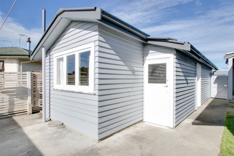 Photo of property in 44 Meeanee Road, Taradale, Napier, 4112