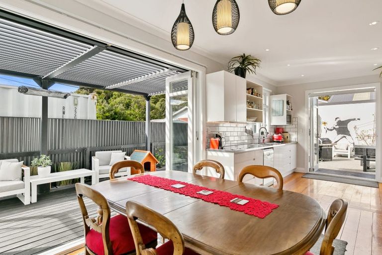 Photo of property in 55 The Parade, Island Bay, Wellington, 6023
