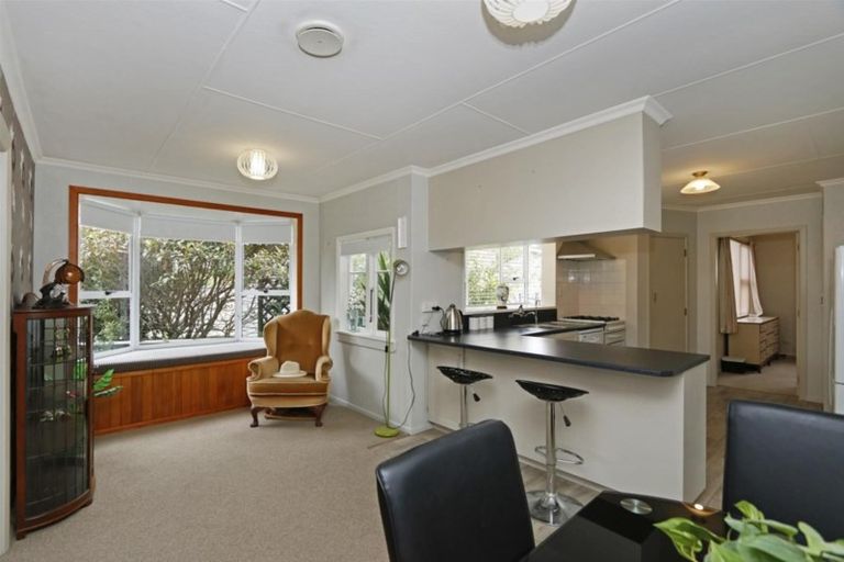 Photo of property in 5 Whitcombe Road, Opunake, 4616