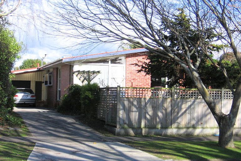Photo of property in 22 Surrey Crescent, Hokowhitu, Palmerston North, 4410