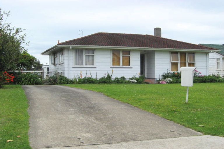 Photo of property in 19 Vickers Crescent, Mangere, Auckland, 2022