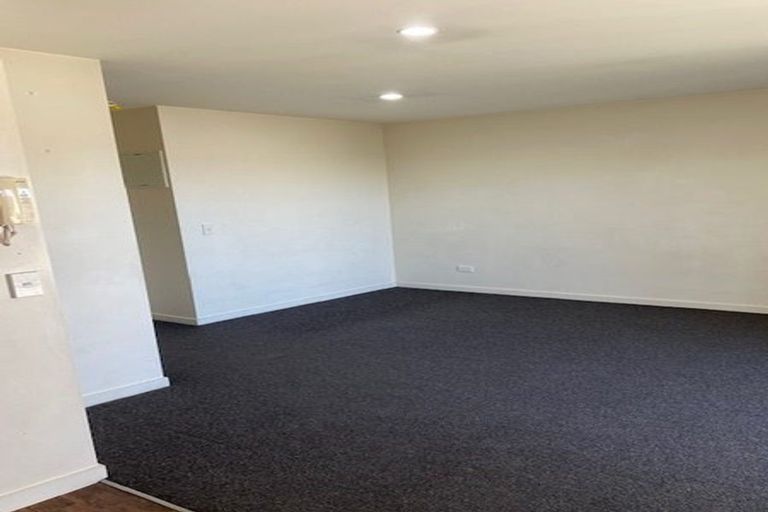 Photo of property in 28/30 Mathesons Road, Phillipstown, Christchurch, 8011