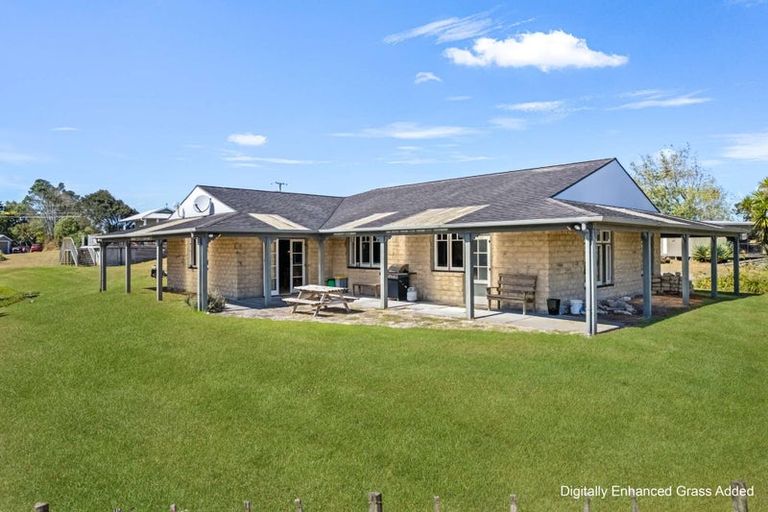 Photo of property in 225 Turkey Flat Road, Te Kopuru, 0391