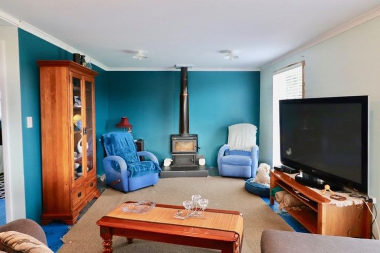 Photo of property in 10 Hunter Street, Karamea, 7893