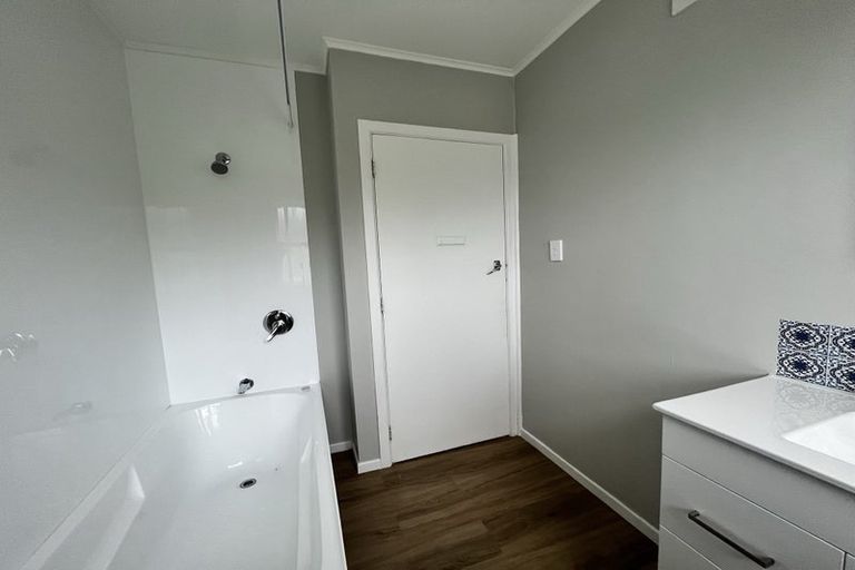 Photo of property in Oberon Flats, 48a Merton Street, Trentham, Upper Hutt, 5018