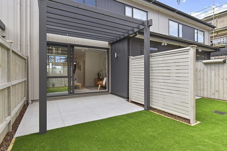 Photo of property in 5 Bonnette Road, Flat Bush, Auckland, 2019