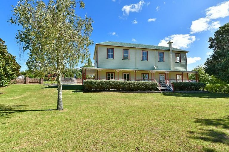 Photo of property in 14 Nelson Street, Helensville, 0800