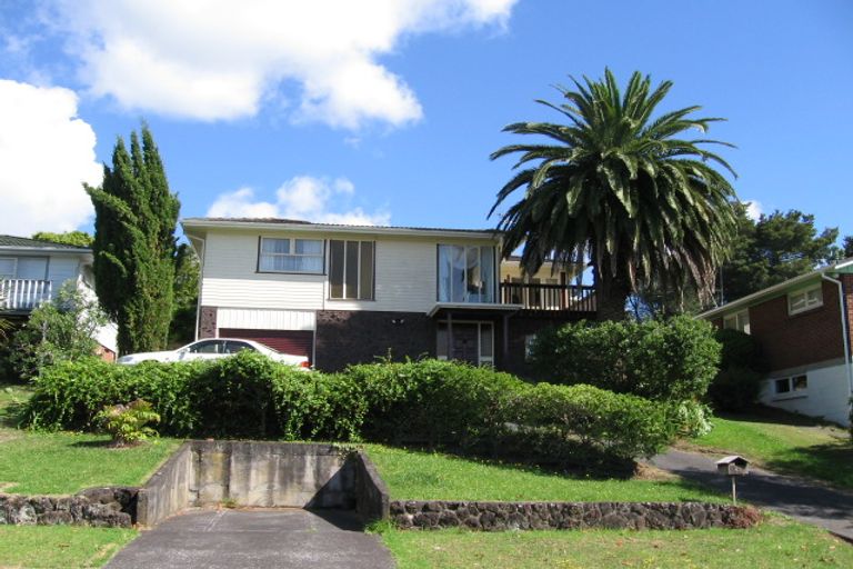 Photo of property in 42 Compton Street, Hillcrest, Auckland, 0627