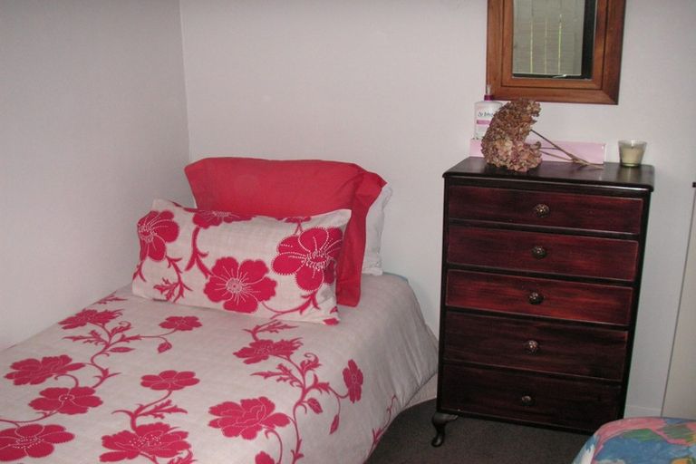 Photo of property in 27 Ihle Street, Terrace End, Palmerston North, 4410