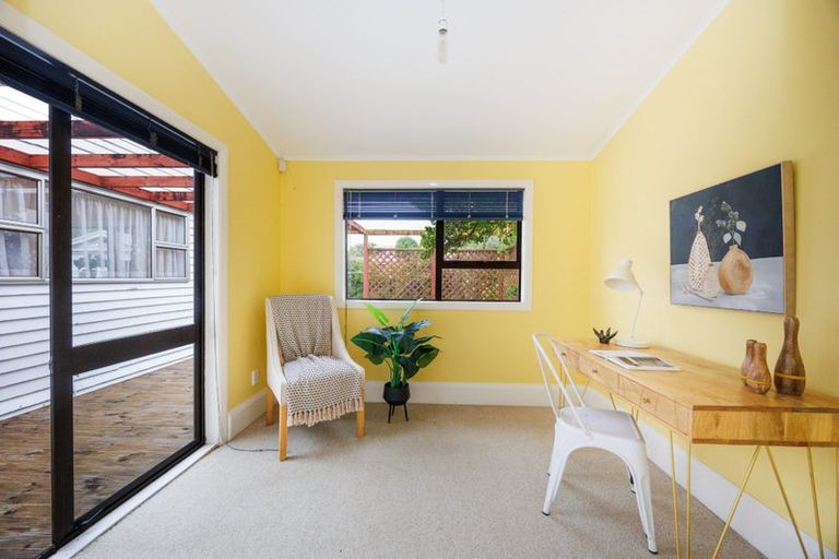 Photo of property in 29 Argyle Avenue, Takaro, Palmerston North, 4410