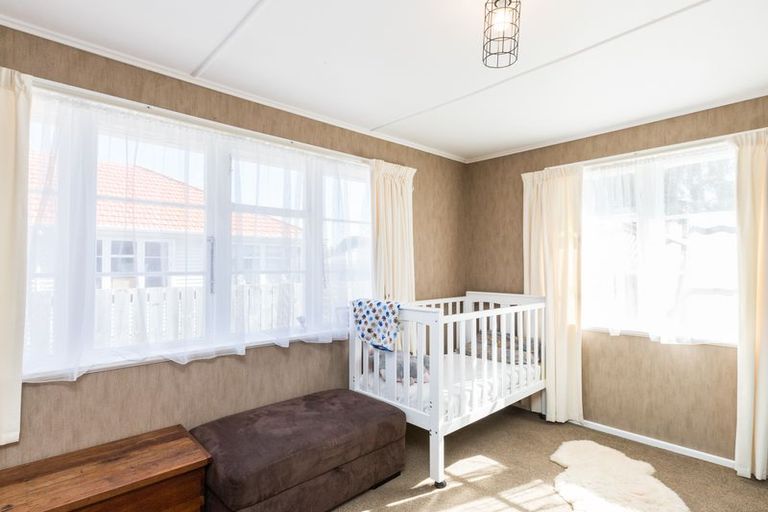 Photo of property in 25 Andrew Avenue, Roslyn, Palmerston North, 4414