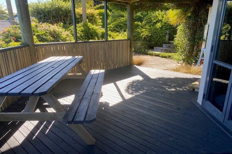 Photo of property in 36 Philomel Crescent, Bayswater, Auckland, 0622