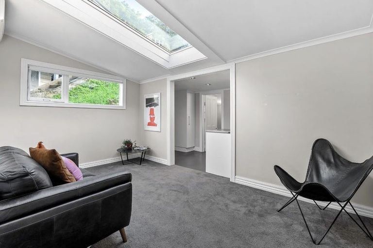 Photo of property in 32 Holloway Road, Aro Valley, Wellington, 6021