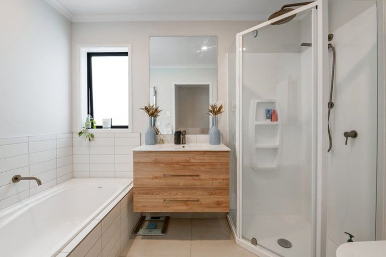 Photo of property in 12 Mata Lane, Stanmore Bay, Whangaparaoa, 0932