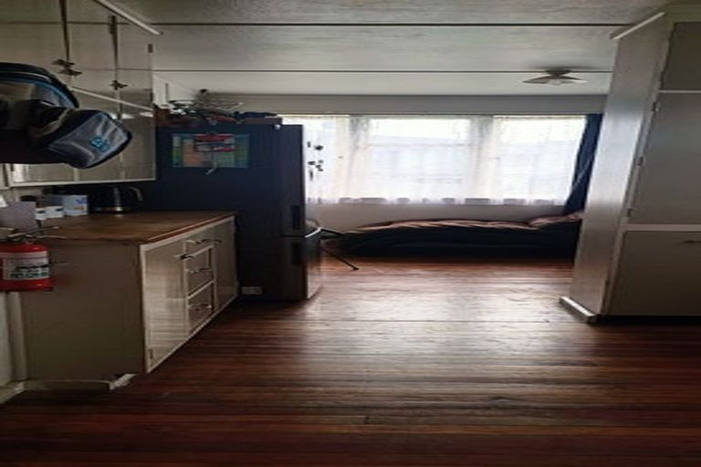 Photo of property in 10 Russell Street, Feilding, 4702