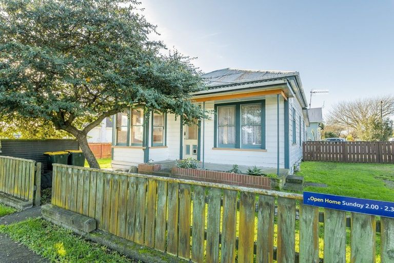 Photo of property in 62 Mako Mako Road, Levin, 5510