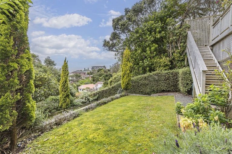 Photo of property in 35 Karepa Street, Brooklyn, Wellington, 6021