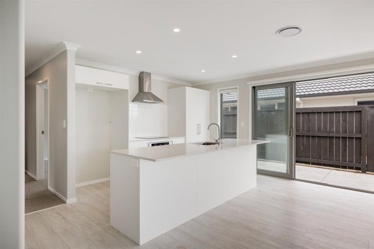 Photo of property in 43 Kaiora Drive, Papamoa Beach, Papamoa, 3118