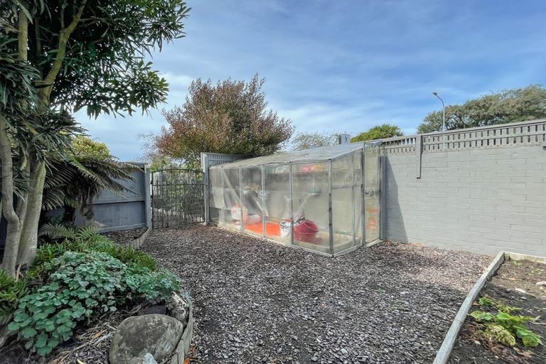 Photo of property in 106 Hinau Street, Riccarton, Christchurch, 8041