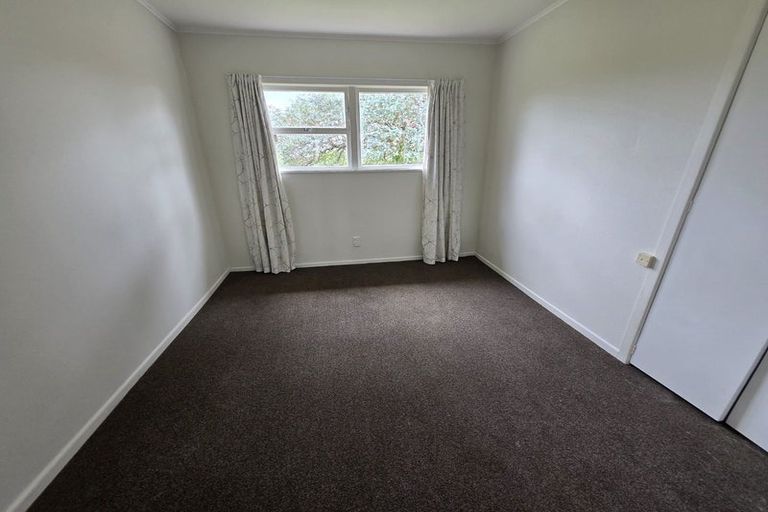 Photo of property in 1/68 Titirangi Road, New Lynn, Auckland, 0600