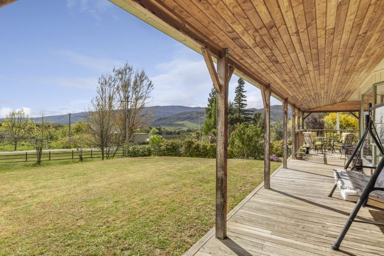 Photo of property in 39 Domain Road, Bannockburn, Cromwell, 9384