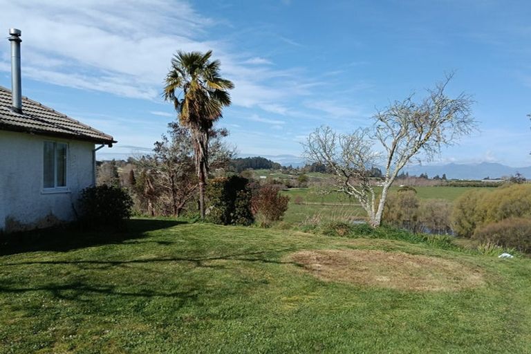 Photo of property in 16 Mamaku Road, Tasman, Upper Moutere, 7173