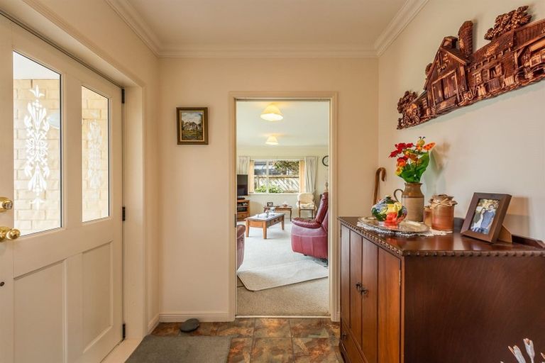 Photo of property in 11 Tainui Street, Levin, 5510