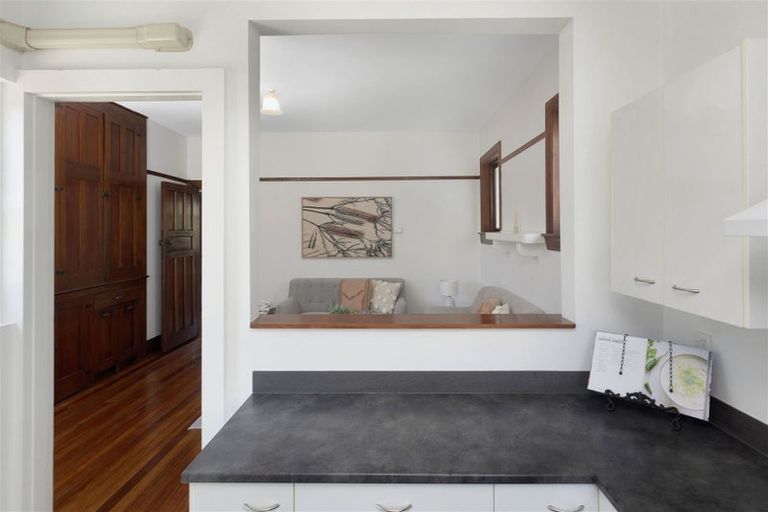 Photo of property in 23 Mathesons Road, Phillipstown, Christchurch, 8011