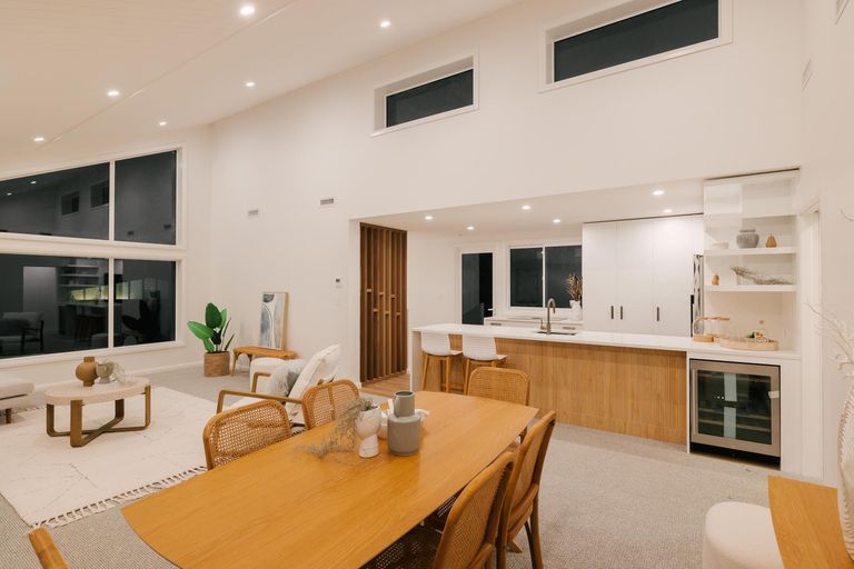 Photo of property in 15 Ihaka Street, Hokowhitu, Palmerston North, 4410