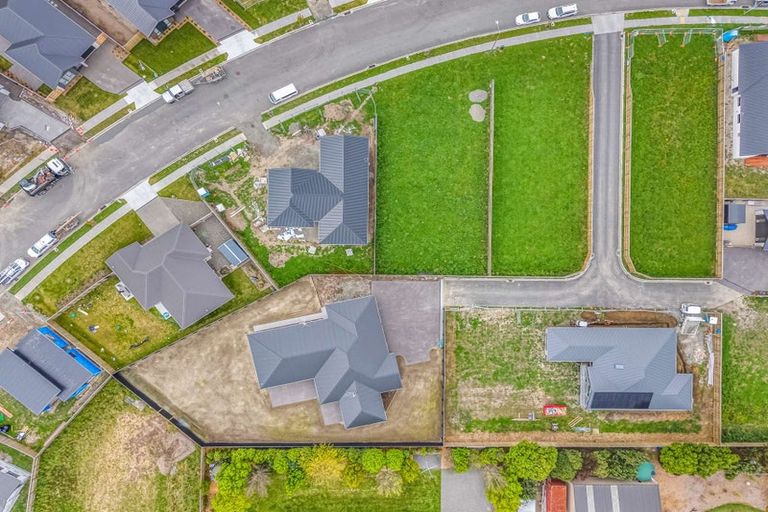 Photo of property in 1 Roach Lane, Amberley, 7481