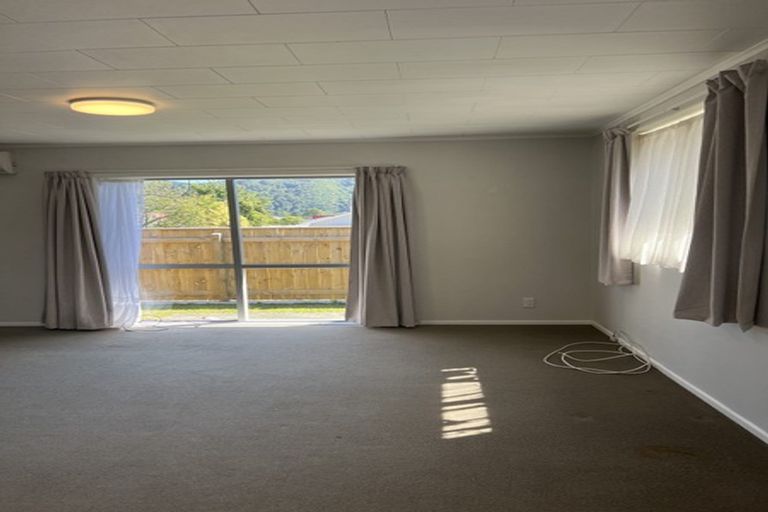 Photo of property in 1/8 Liverpool Street, Trentham, Upper Hutt, 5018