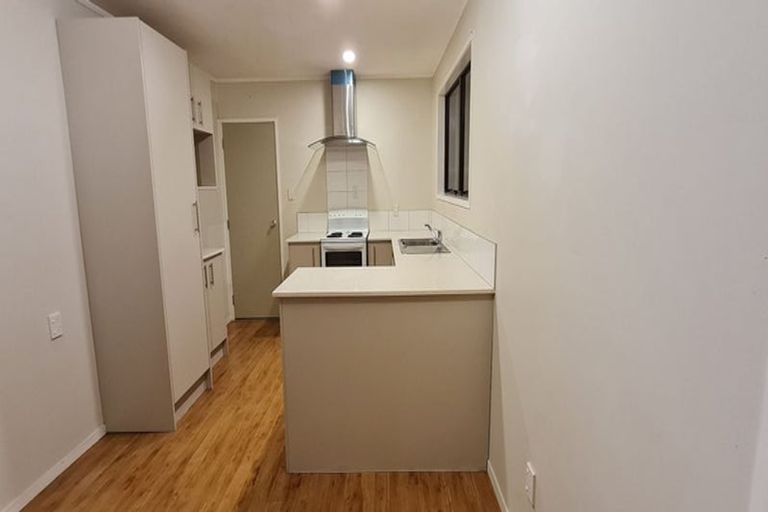 Photo of property in 11 Topliss Drive, Northcross, Auckland, 0632