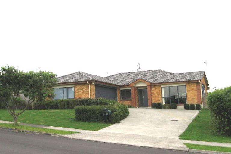 Photo of property in 10 Rush Creek Drive, Westgate, Auckland, 0614