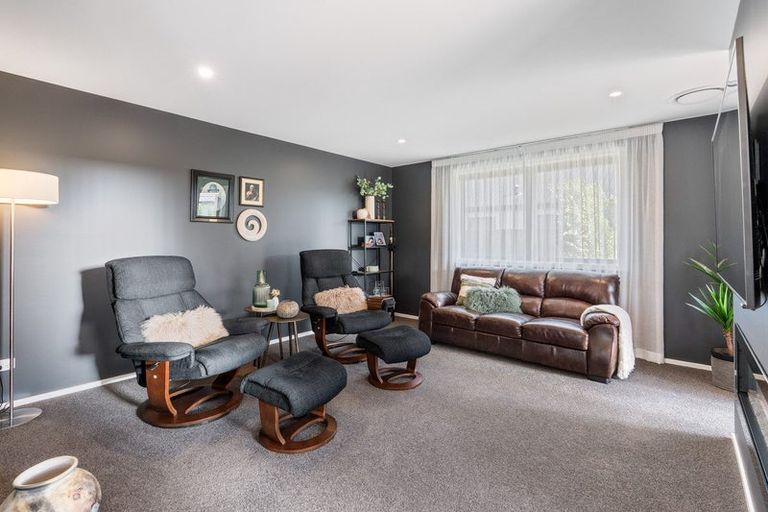 Photo of property in 211 Wingatui Road, Mosgiel, 9024