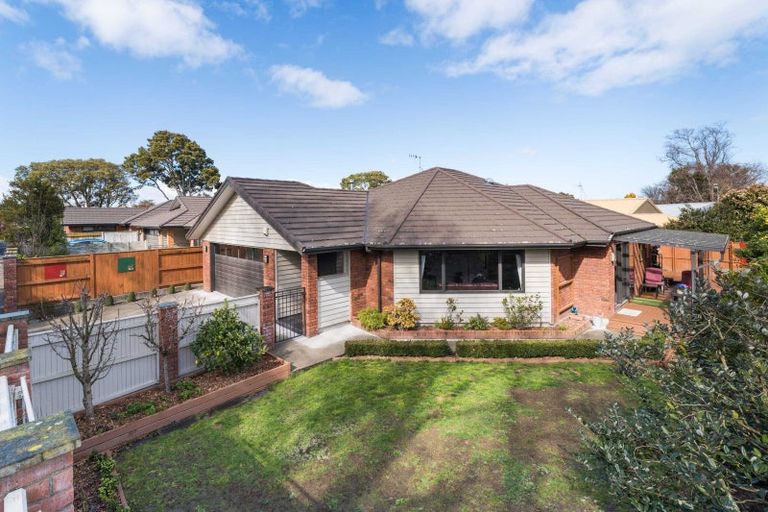 Photo of property in 3 Astelia Court, Milson, Palmerston North, 4414