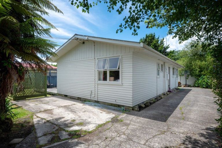 Photo of property in 64 Barnard Road, Fairy Springs, Rotorua, 3015