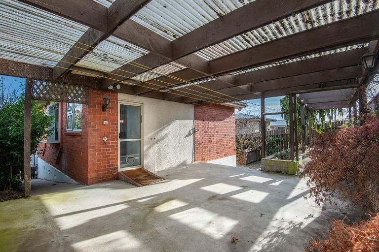 Photo of property in 8 Elwyn Crescent, Green Island, Dunedin, 9018