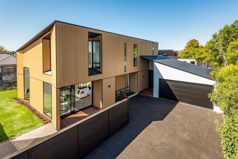 Photo of property in 58 Wai-iti Terrace, Burnside, Christchurch, 8052