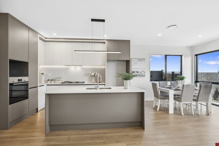 Photo of property in 14 Hampshire Lane, Karaka, Papakura, 2580