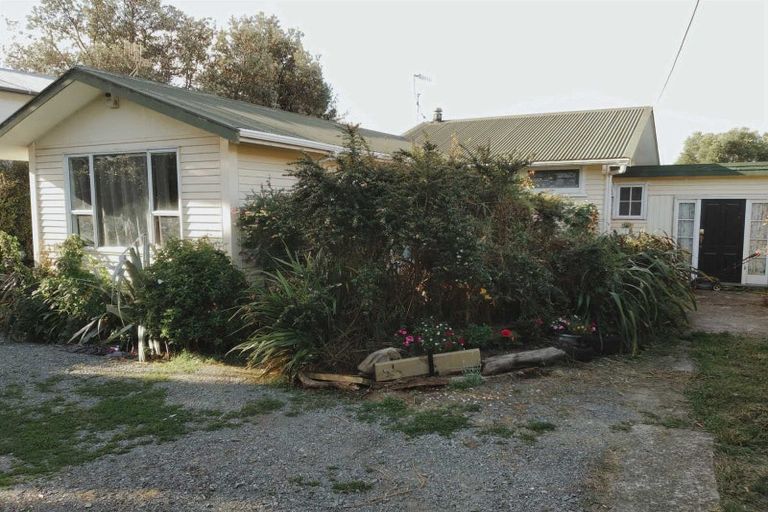 Photo of property in 53 Raumati Road, Raumati Beach, Paraparaumu, 5032