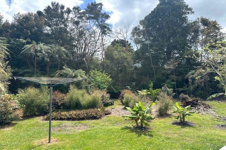 Photo of property in 21 Haruru Falls Road, Haruru, 0204