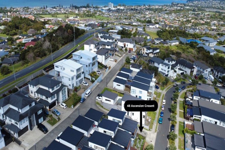 Photo of property in 48 Ascension Crescent, Orewa, 0931