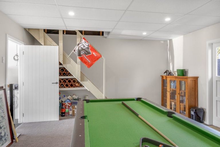 Photo of property in 92 Henley Street, Westport, 7825