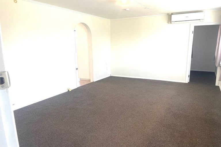 Photo of property in 49 Thatcher Street, Castlecliff, Whanganui, 4501