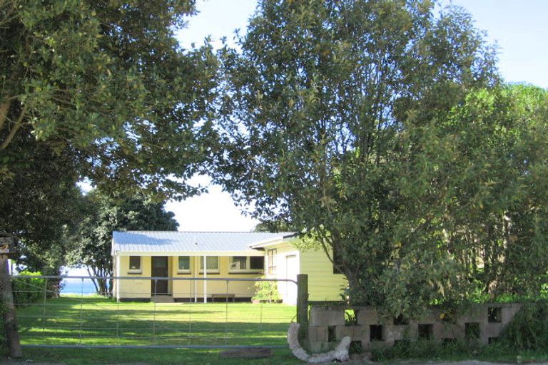 Photo of property in 133 Karewa Parade, Papamoa Beach, Papamoa, 3118